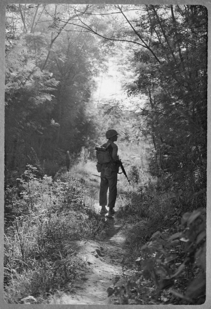 Walking Point in Vietnam, 1966 (National Archives/History By Zim) Walking Point in Vietnam, 1966 (National Archives/History By Zim)